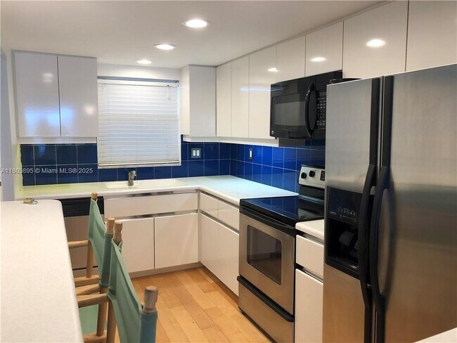 Foto del edificio - 1617 SE 15th St