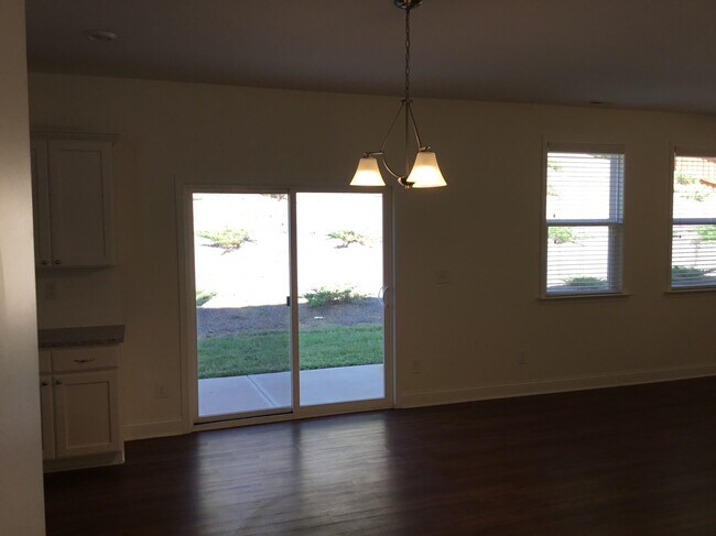 Foto del edificio - 206 Southfork Ln