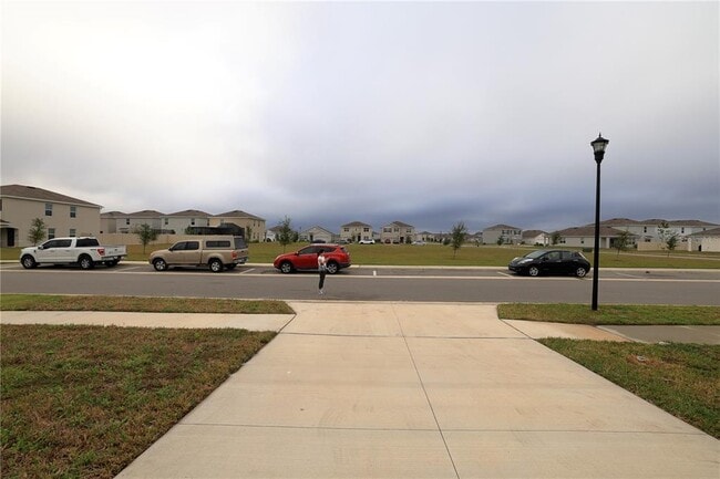 Foto del edificio - 2803 Lotus Flower Trl