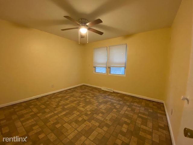 Foto del edificio - 3 br, 1 bath House - 308 13th Avenue North...