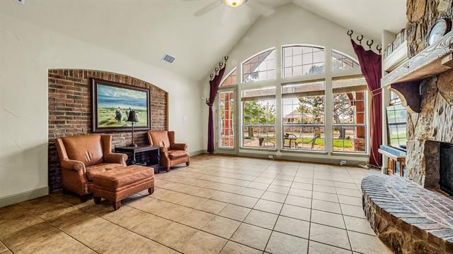 Foto del edificio - 881 Winchester Dr