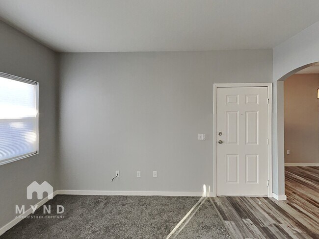 Foto del edificio - 6850 Sharlands Ave.