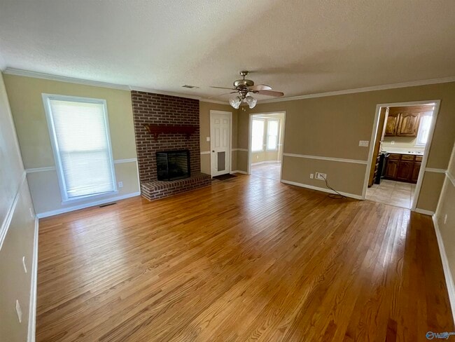 Building Photo - 17556 Fairway Dr