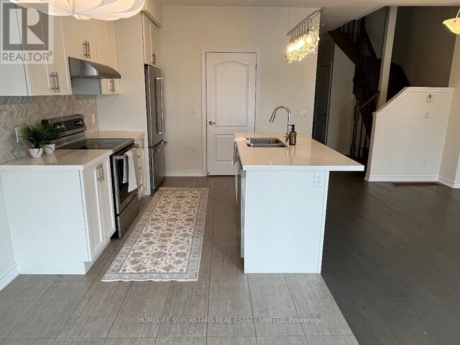 Building Photo - 3068 Cascade Common