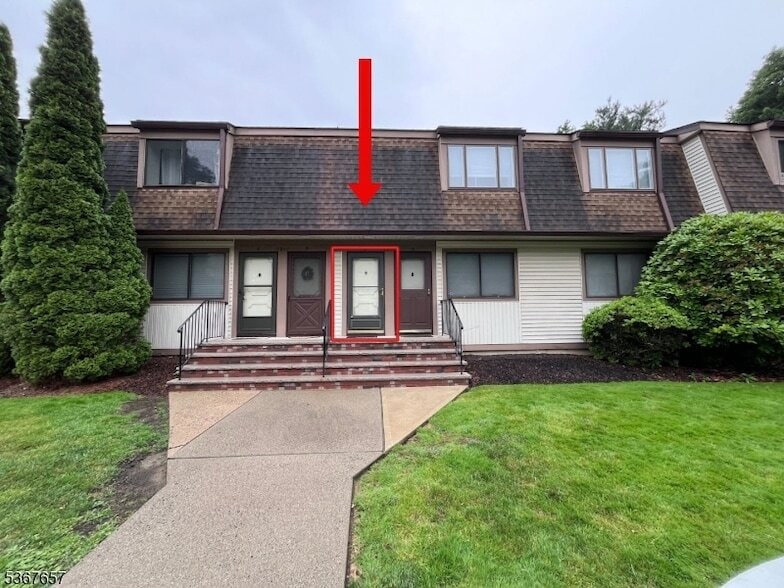 Primary Photo - 1919B Stonegate Ln