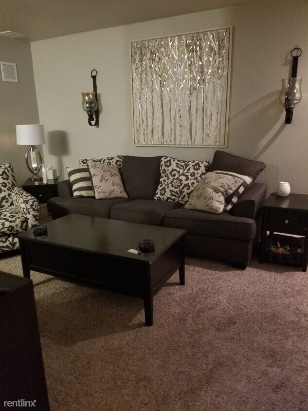 Foto principal - 6545 S Arbutus Cir