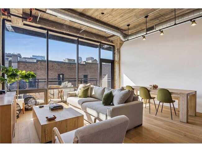 Foto del edificio - 618 N Washington Ave