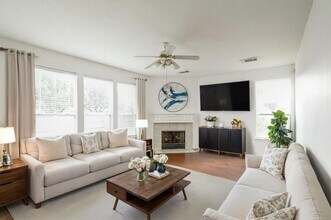 Building Photo - 1702 River Trail