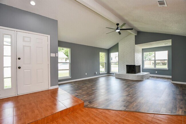 Foto del edificio - 17022 Quail Park Dr