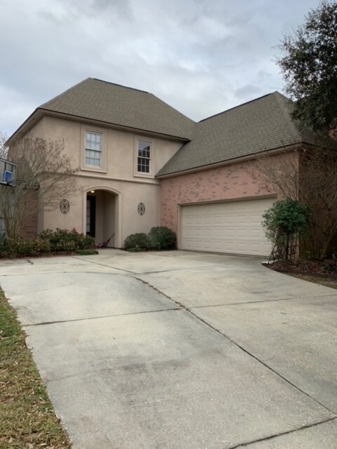 Primary Photo - 18184 Pine Ridge Dr