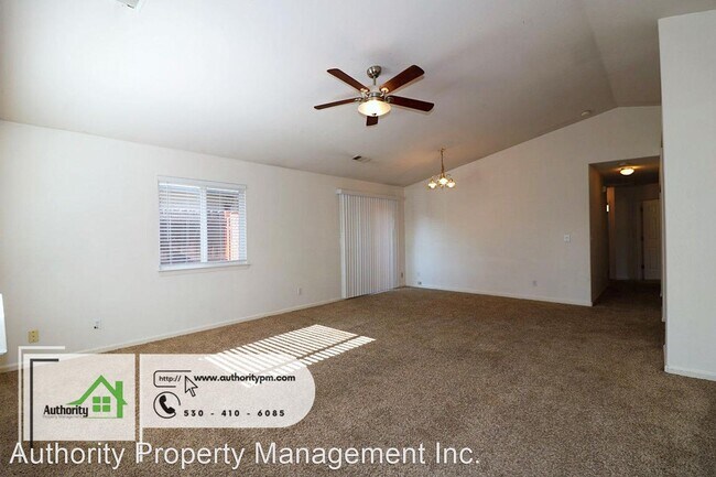 Building Photo - 3 br, 2 bath House - 4635 Main Street