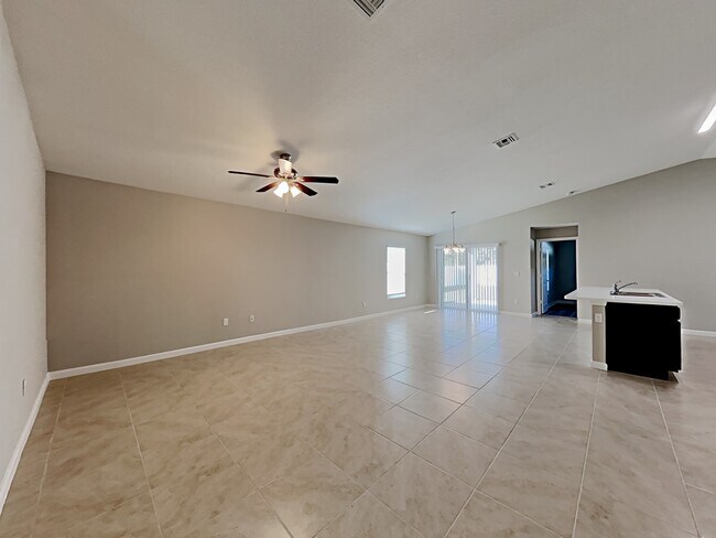Foto del edificio - 881 SE Carnival Avenue