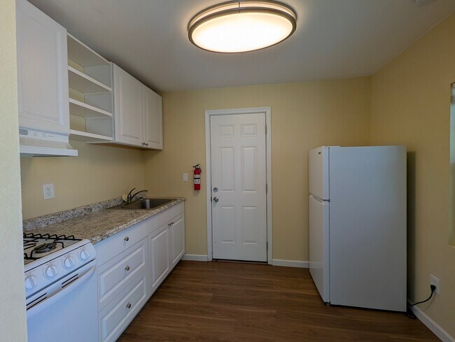 Foto del edificio - 3025 Myers St