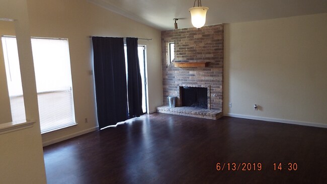 Building Photo - 13235 Larkwalk St
