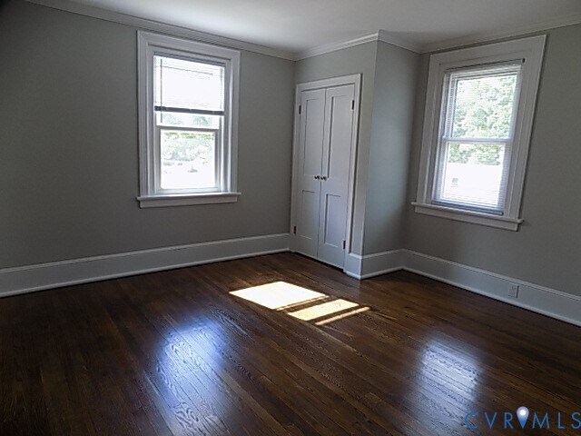 Foto del edificio - 5300 River Rd