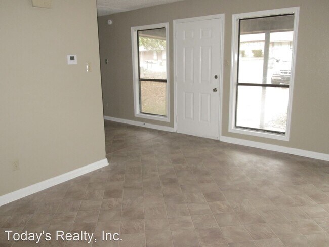 Building Photo - 2 br, 1 bath House - 3015 Courtney Avenue
