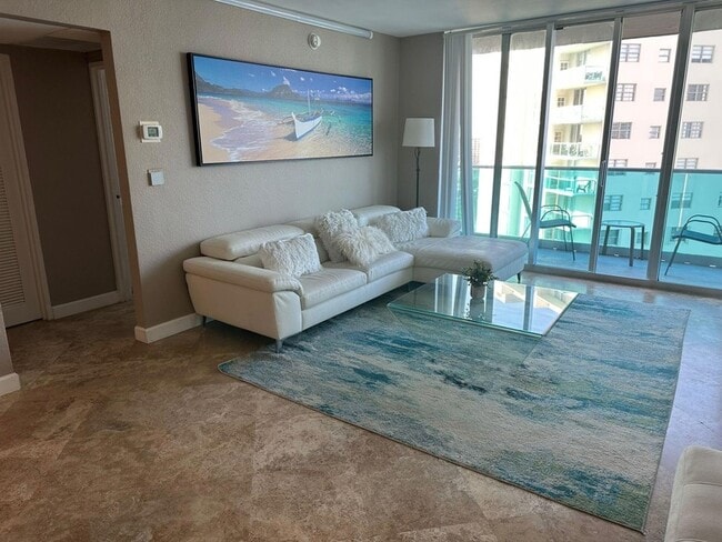Building Photo - 4001 S Ocean Drive Unit 11M