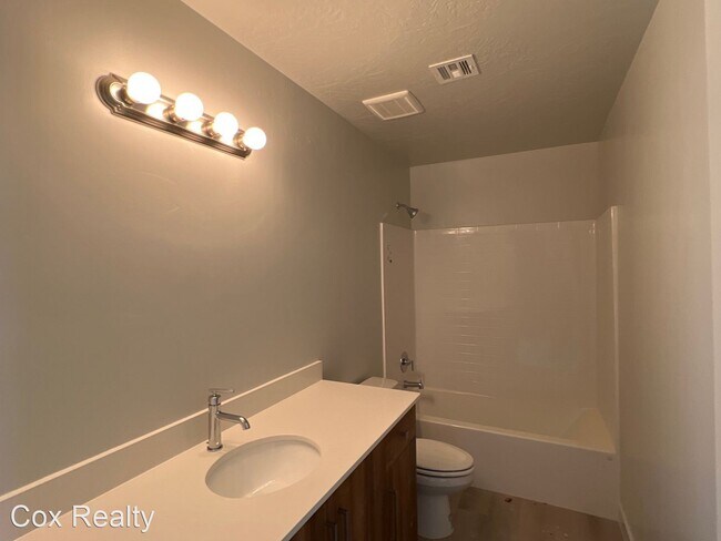 Building Photo - 4 br, 2.5 bath House - 4072 Phobos Ln