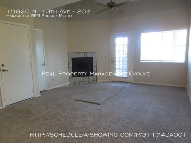 Building Photo - Ramblewood!