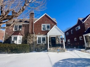 Building Photo - 317 Barker Ave