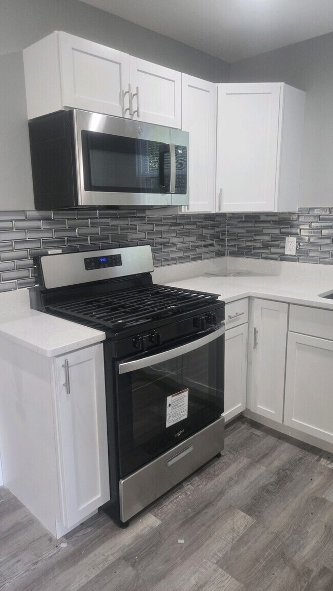 Foto del edificio - Beautifully rehabbed home