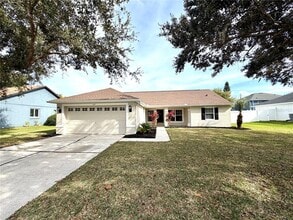 Building Photo - 227 Traditions Dr