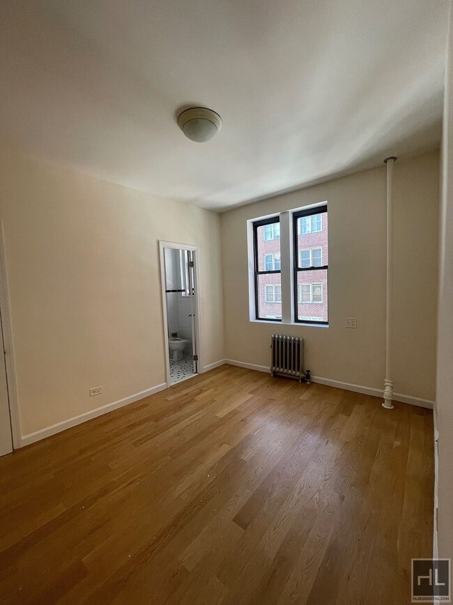 Building Photo - WEST 45 STREET