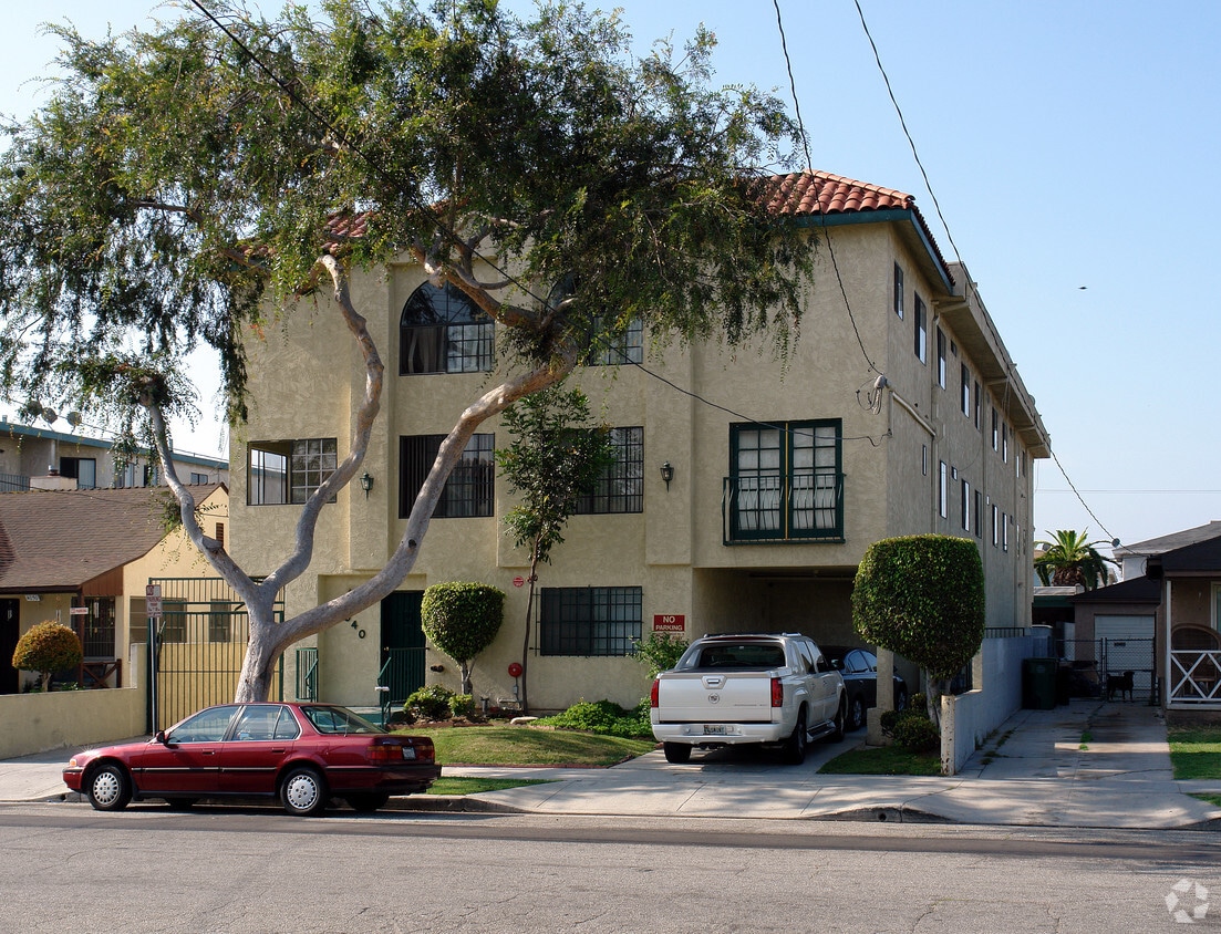Building Photo - 4040 W 138th St