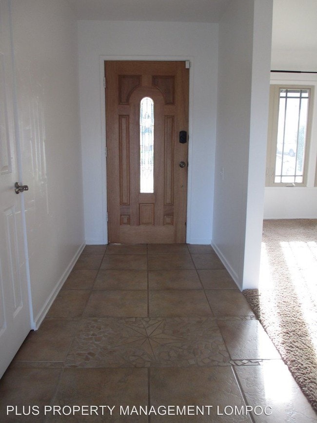 Building Photo - 4 br, 2.5 bath House - 233 Huntington Place