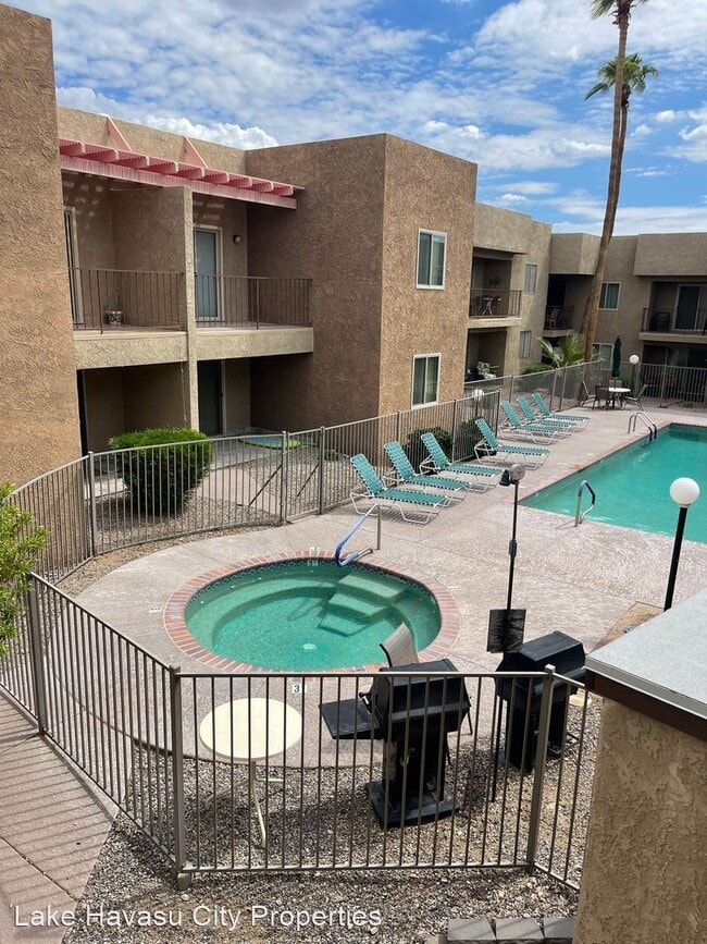 Building Photo - 2 br, 2 bath House - 256 Lake Havsu Ave C42