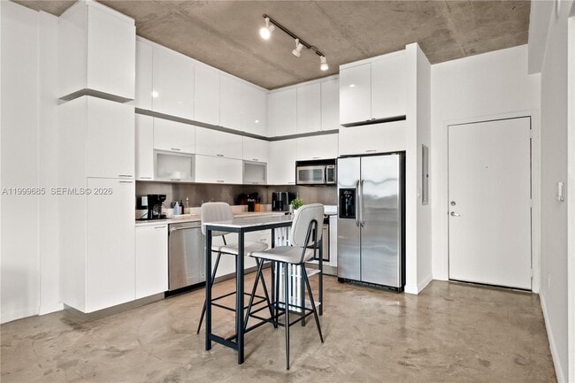 Foto del edificio - 234 NE 3rd St