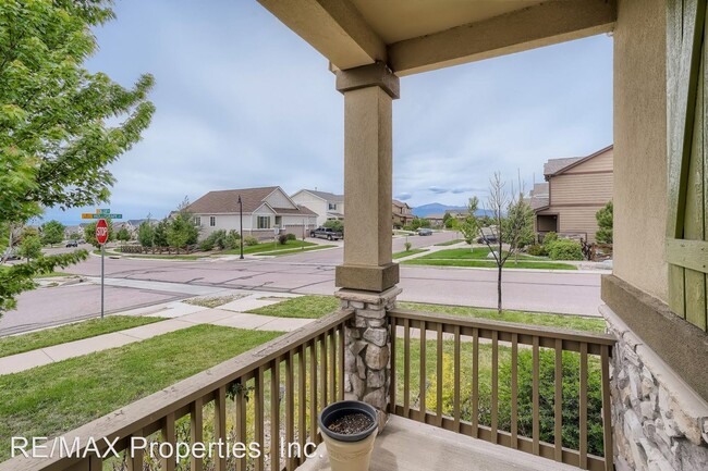 Building Photo - 5 br, 3 bath House - 8208 Hollygrape Ln.