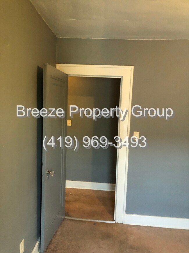 Building Photo - 1436 W High St