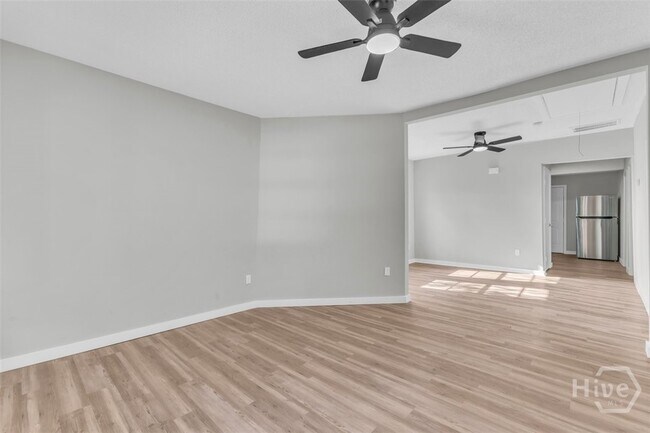 Foto del edificio - 832 W 44th St