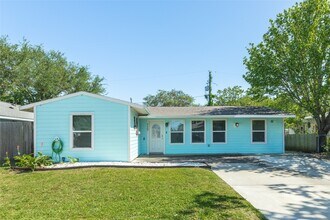 Building Photo - 117 Tarpon Ave
