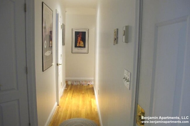 Building Photo - 91 Prince St