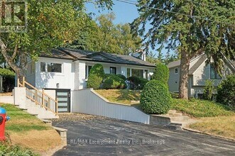 Building Photo - 214 Lakewood Dr