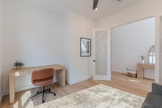 Building Photo - 7142 Carriage Lgt Dr