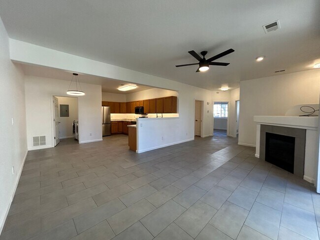Foto del edificio - Step Into Style at This Renovated Greeley ...