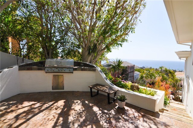 Foto del edificio - 795 Coast View Dr