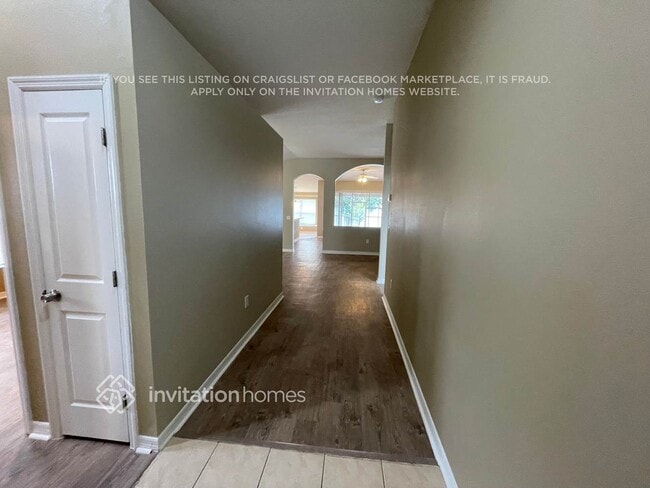 Building Photo - 24853 Siena Dr