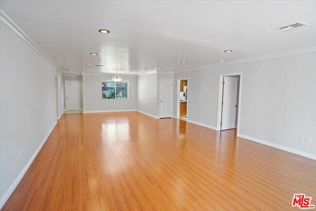 Foto del edificio - 2755 Mansfield Dr