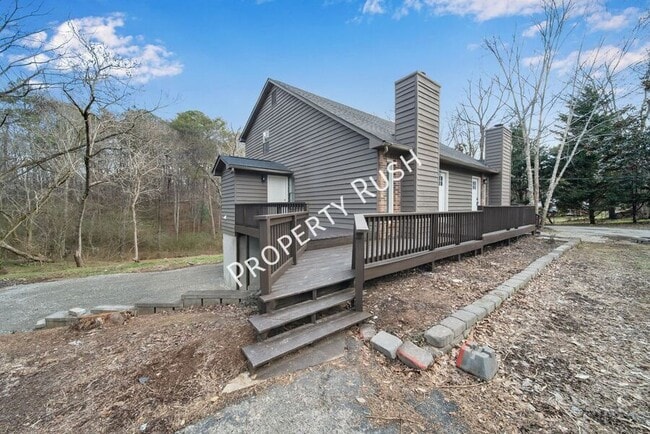 Building Photo - 6008 Champion Rd