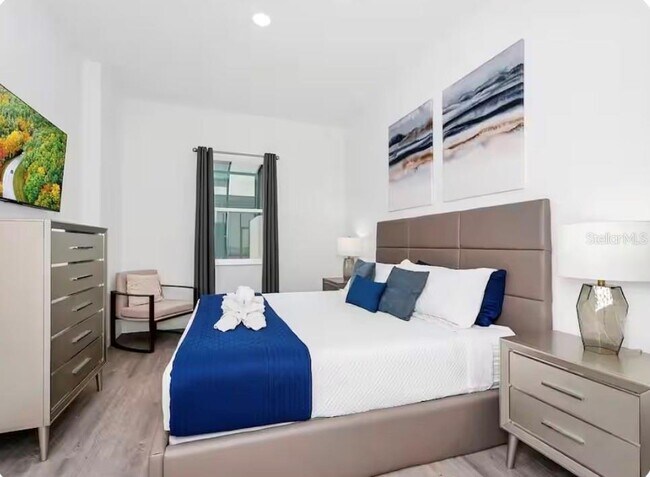 Building Photo - 363 Famagusta Dr