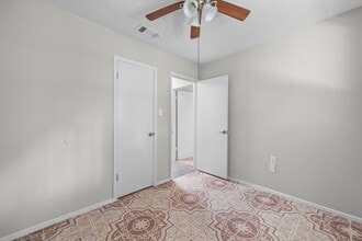 Building Photo - 6639 Indian Falls Dr