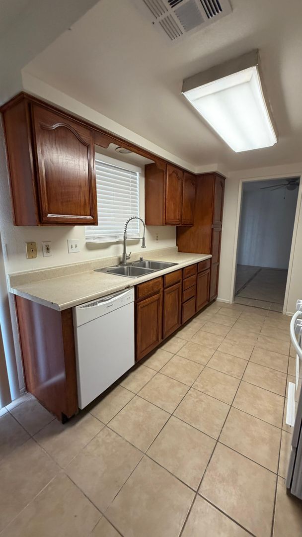 Foto del edificio - Welcome to your Next Home in Brawley