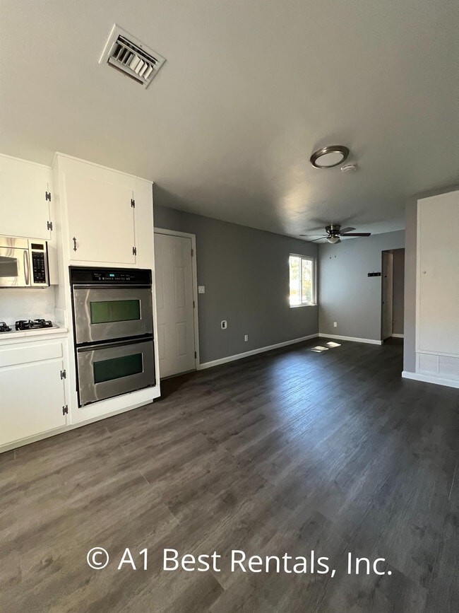 Foto del edificio - 2701 Hemminger Way