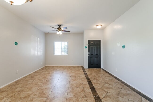 Building Photo - 3761 W Eastman Ct