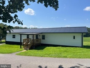 Building Photo - 23557 Daniel Farm Ln
