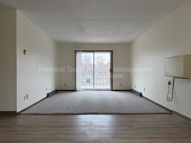 Interior Photo - Winnie Apartments
